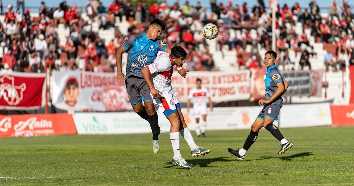 Football’s Aerial Duels Decoded: How Heading Accuracy Data Is Redefining Set-Piece Strategies